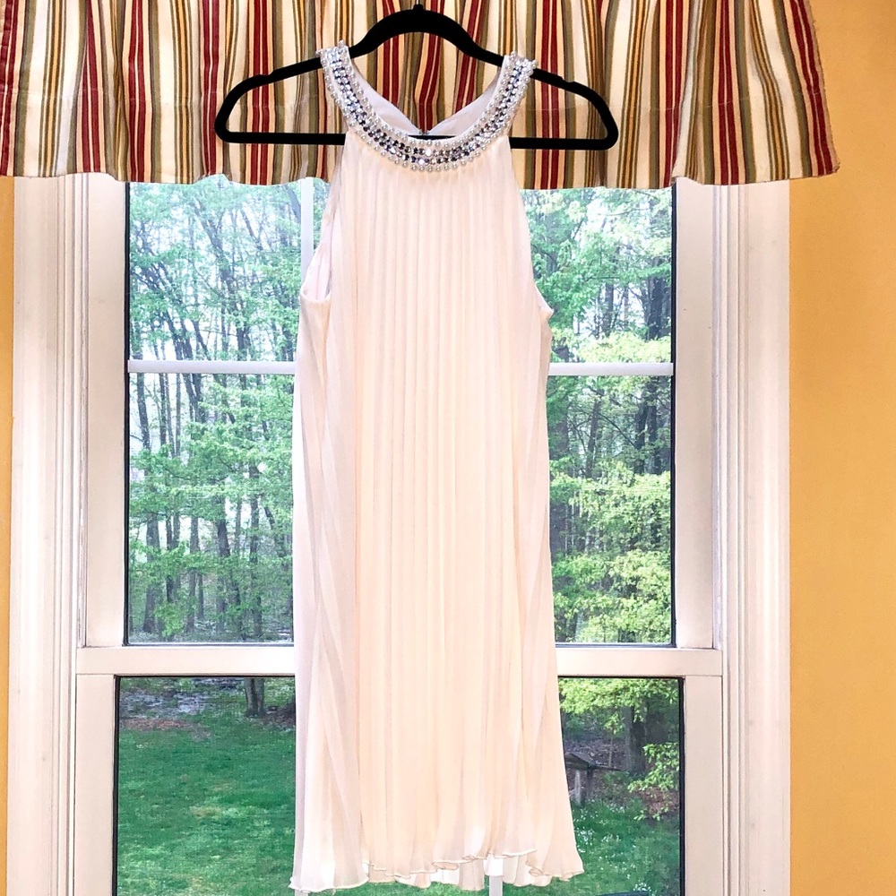 Junior’s Ivory Dress XL Speechless